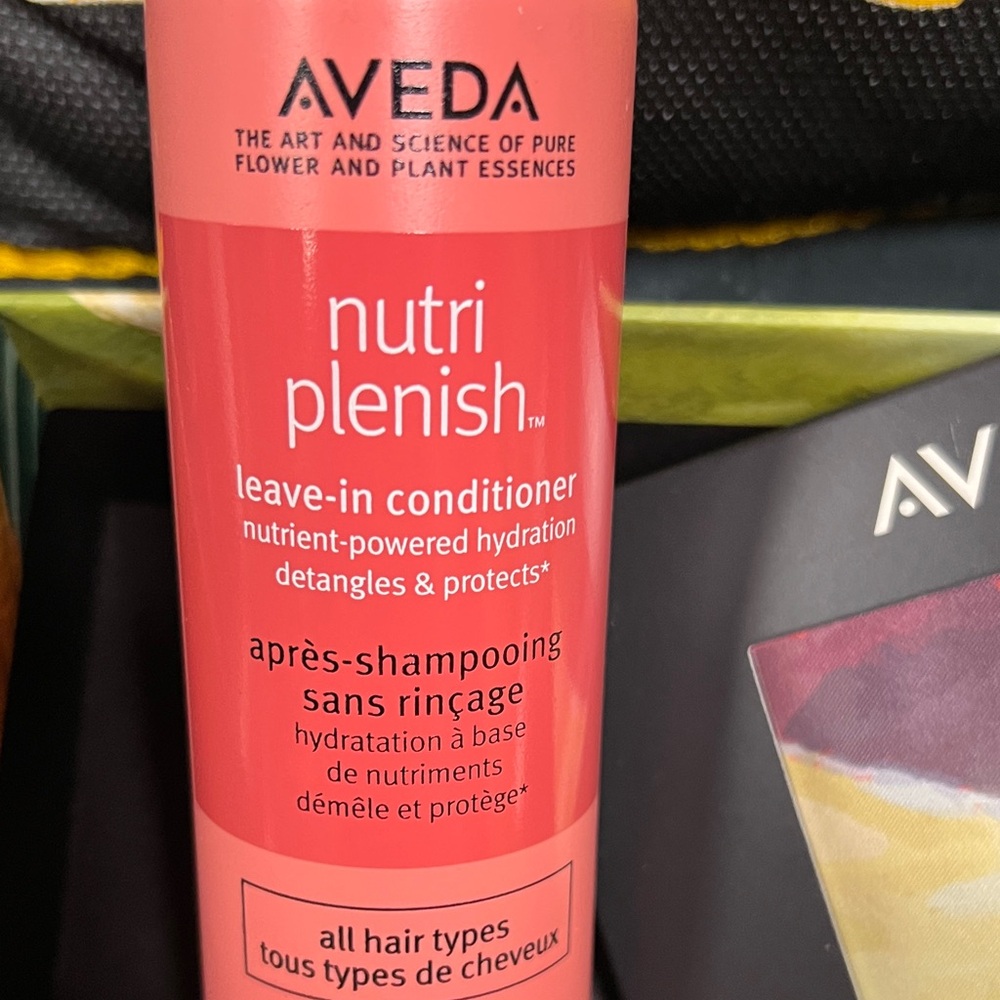 AVEDA x Philip Lim Nutriplenish Set with Colorful Design - Picture 3 of 5
